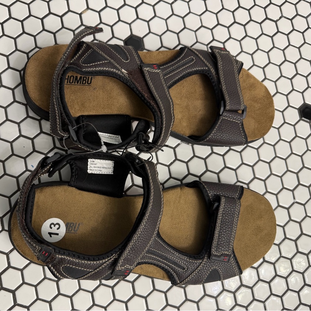 NWOT khombu Brown and Black Sandals size 13